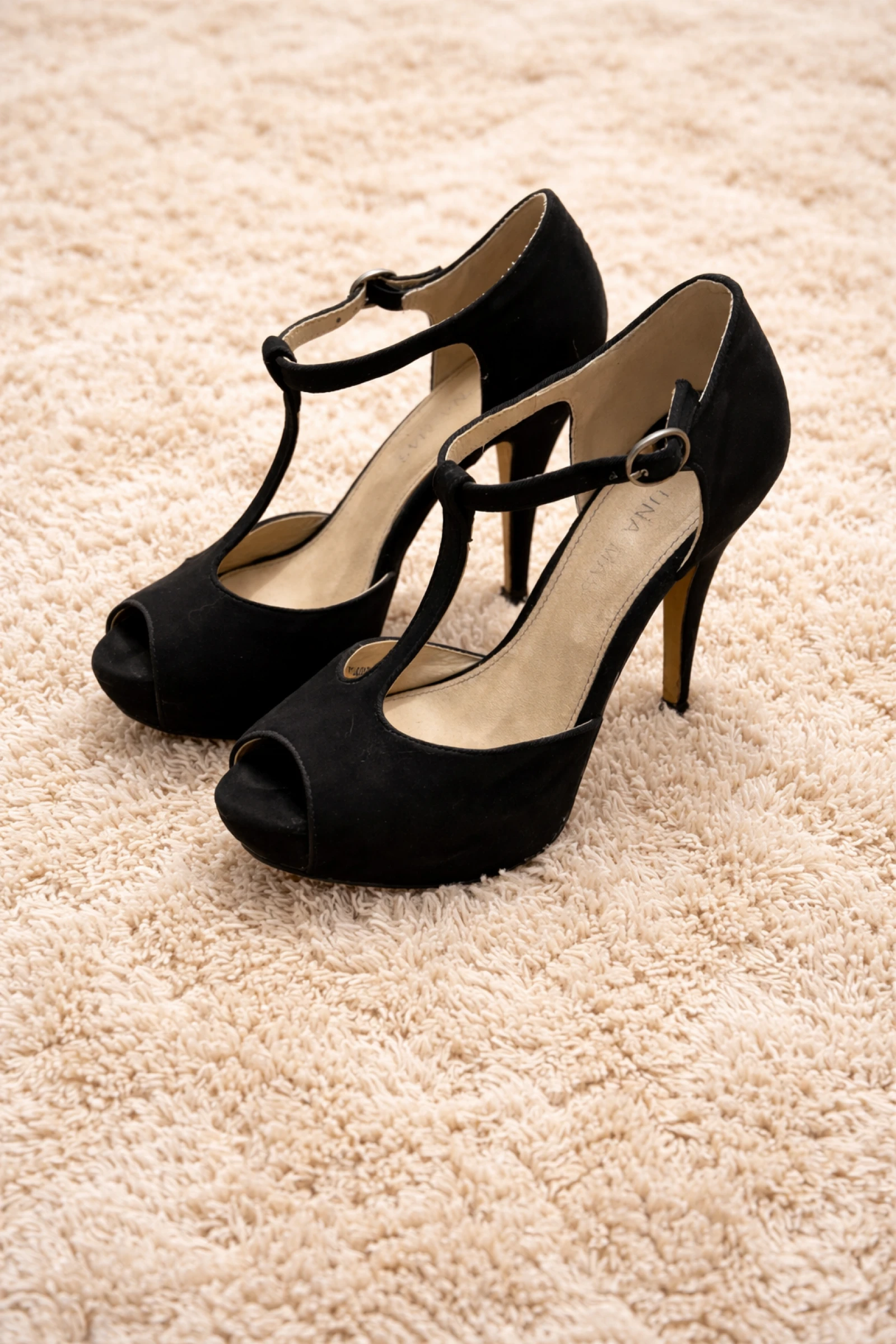 Sandalias negras de pulsera